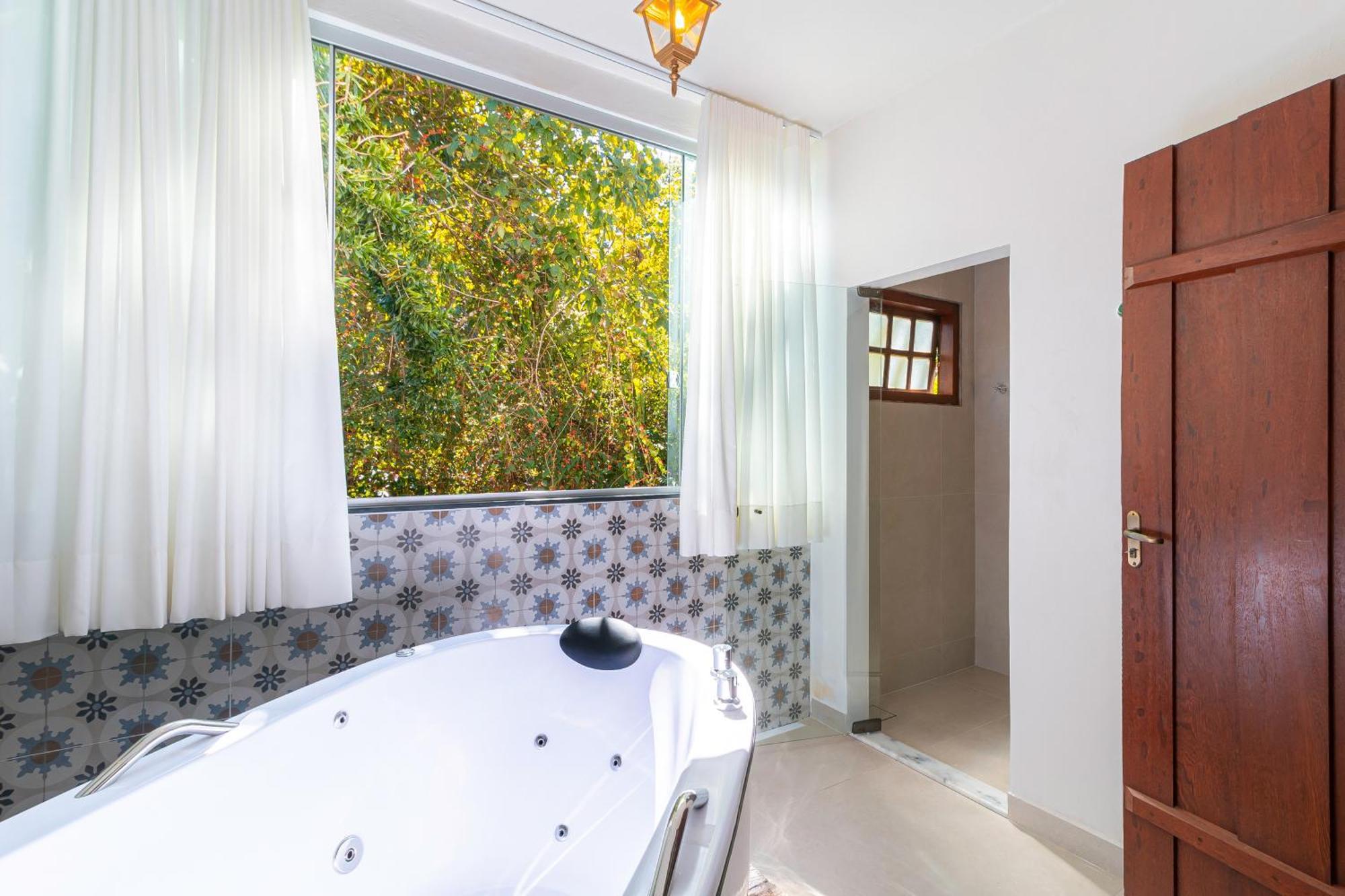 Deluxe Suite with Spa Bath,1586841814:JPEG